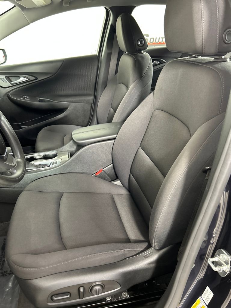 2023 Chevrolet Malibu 1LT photo 18
