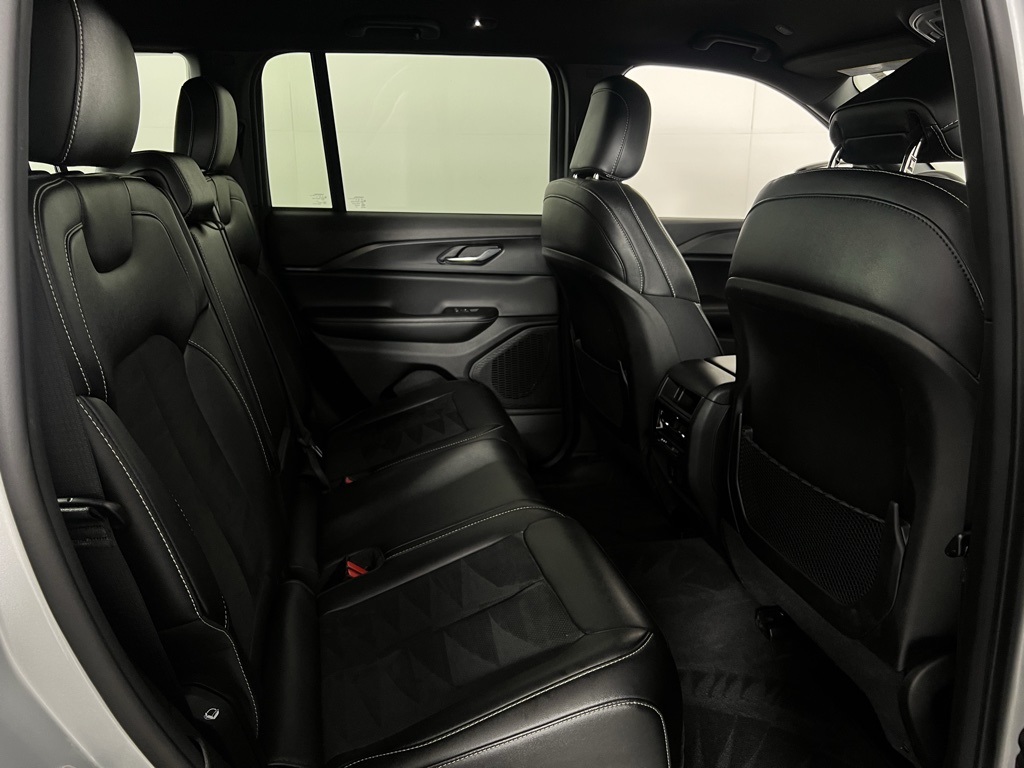 2024 Jeep Grand Cherokee Altitude X photo 18