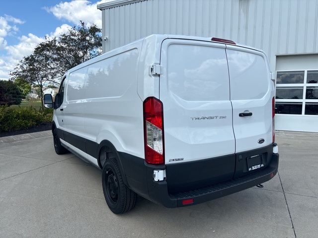 2025 Ford Transit Cargo Van photo 7