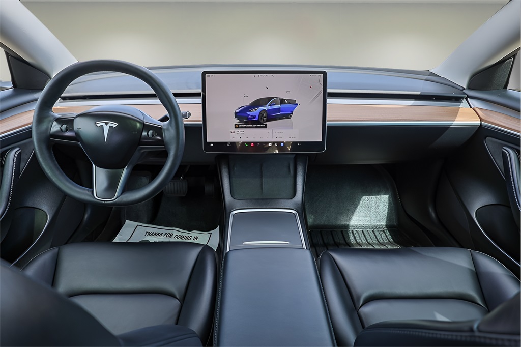 2023 Tesla Model 3 photo 9