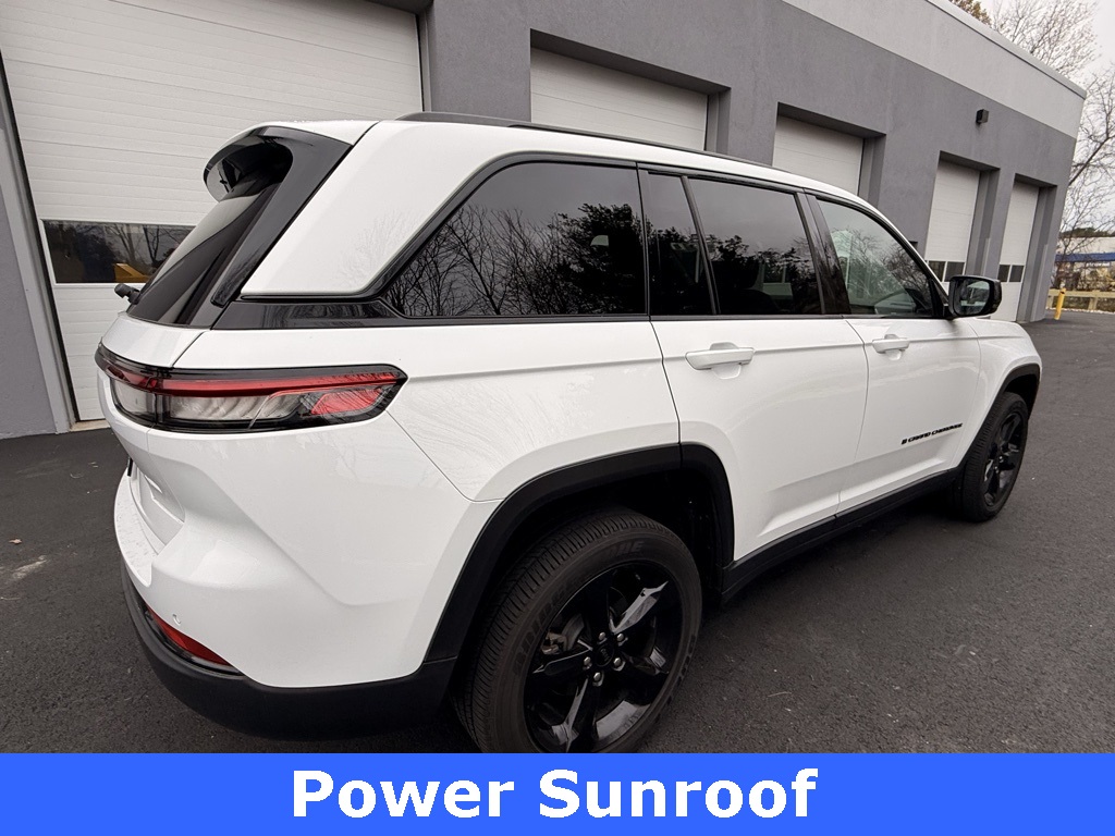 2025 Jeep Grand Cherokee Altitude X photo 3