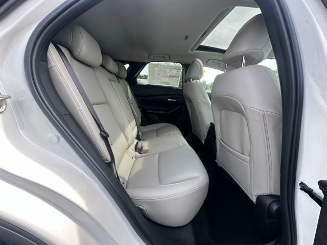 2025 Mazda CX-30 2.5 S Preferred photo 32