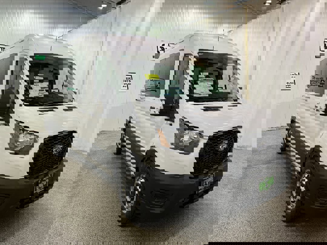 New 2025 OXFORD WHITE Ford XL image 3