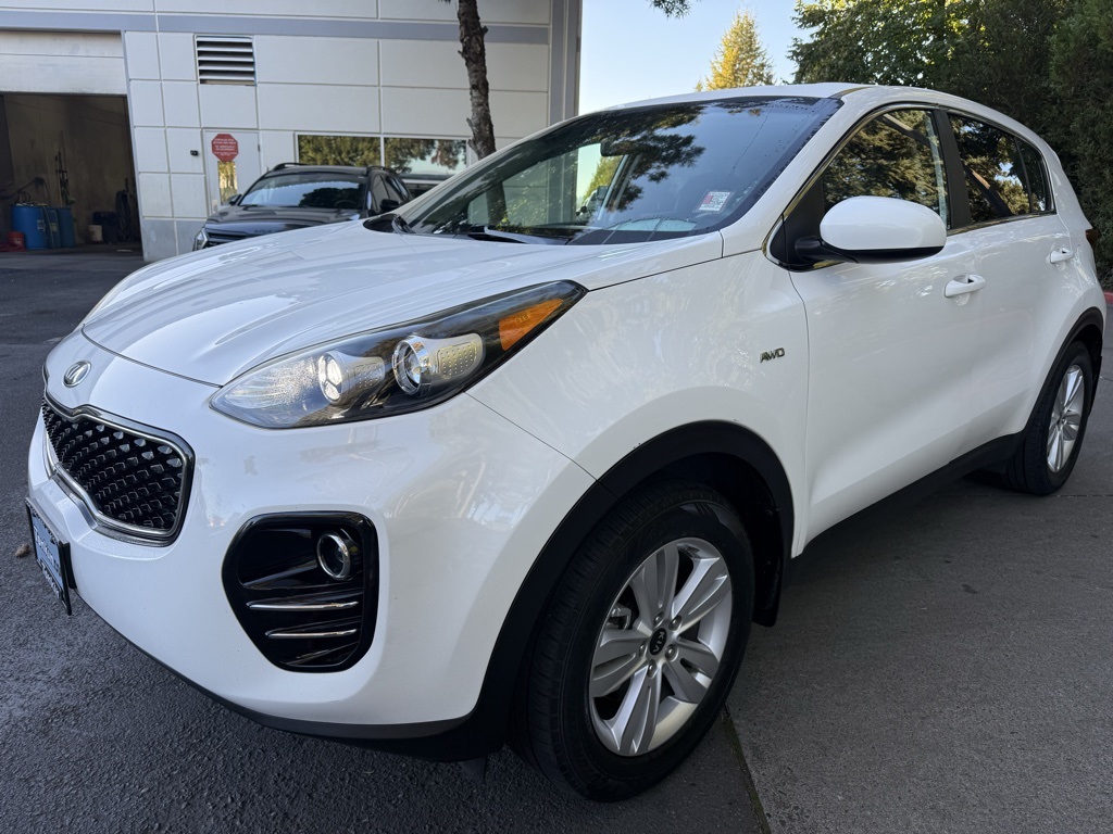 2017 Kia Sportage LX photo 2