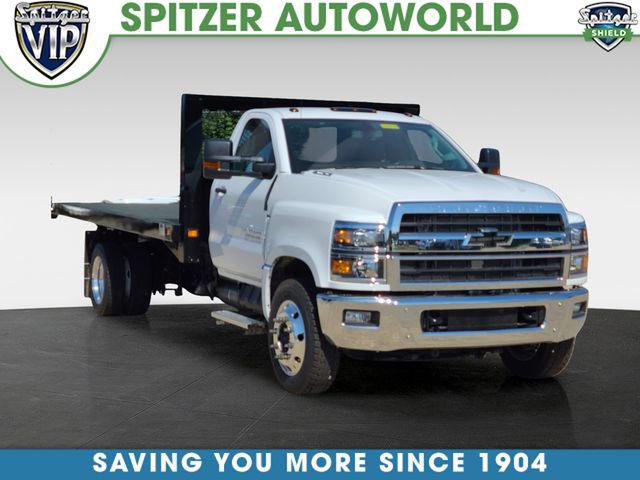 2024 Chevrolet Silverado 4500 Medium Duty Chassis Cab Work Truck's photo