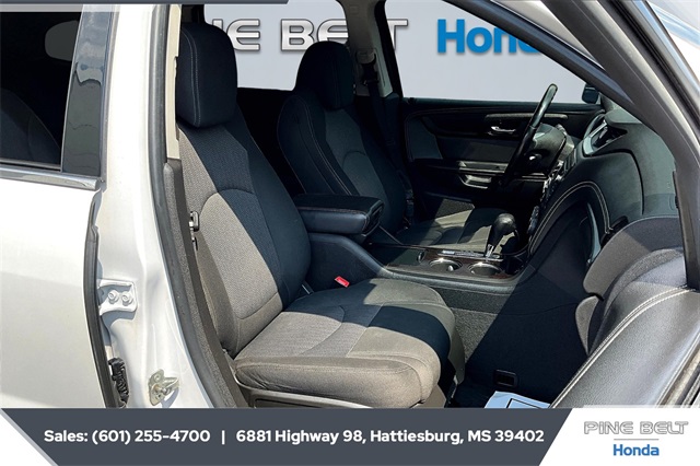 2016 Chevrolet Traverse 2LT photo 6