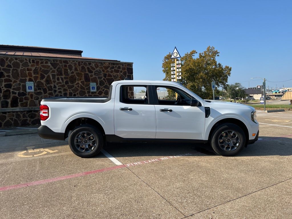 2025 Ford Maverick XLT photo 8