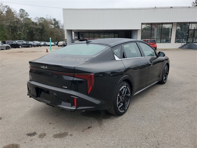 2025 Kia K4 GT-Line photo 3