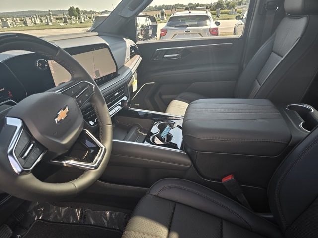 2026 Chevrolet Suburban High Country photo 21