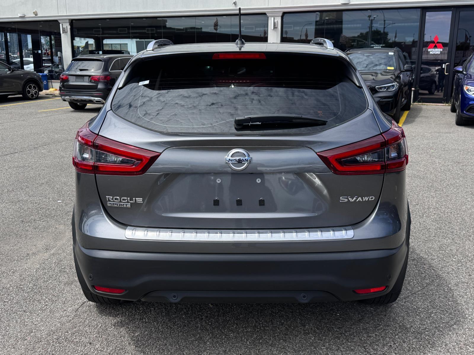 2022 Nissan Rogue Sport SV photo 5