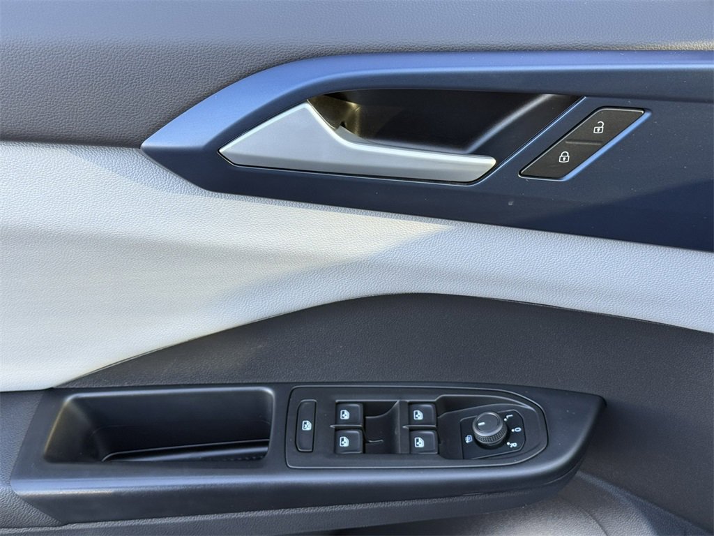 2022 VOLKSWAGEN TAOS - Image 13