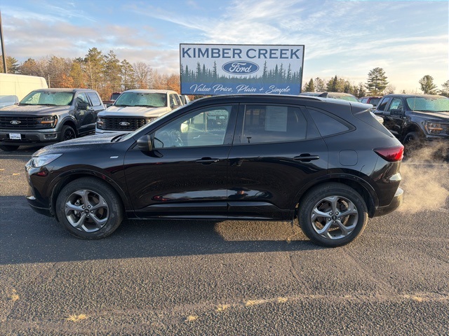 Used 2023 Ford Escape ST-Line with VIN 1FMCU9MN8PUB33437 for sale in Pine River, Minnesota