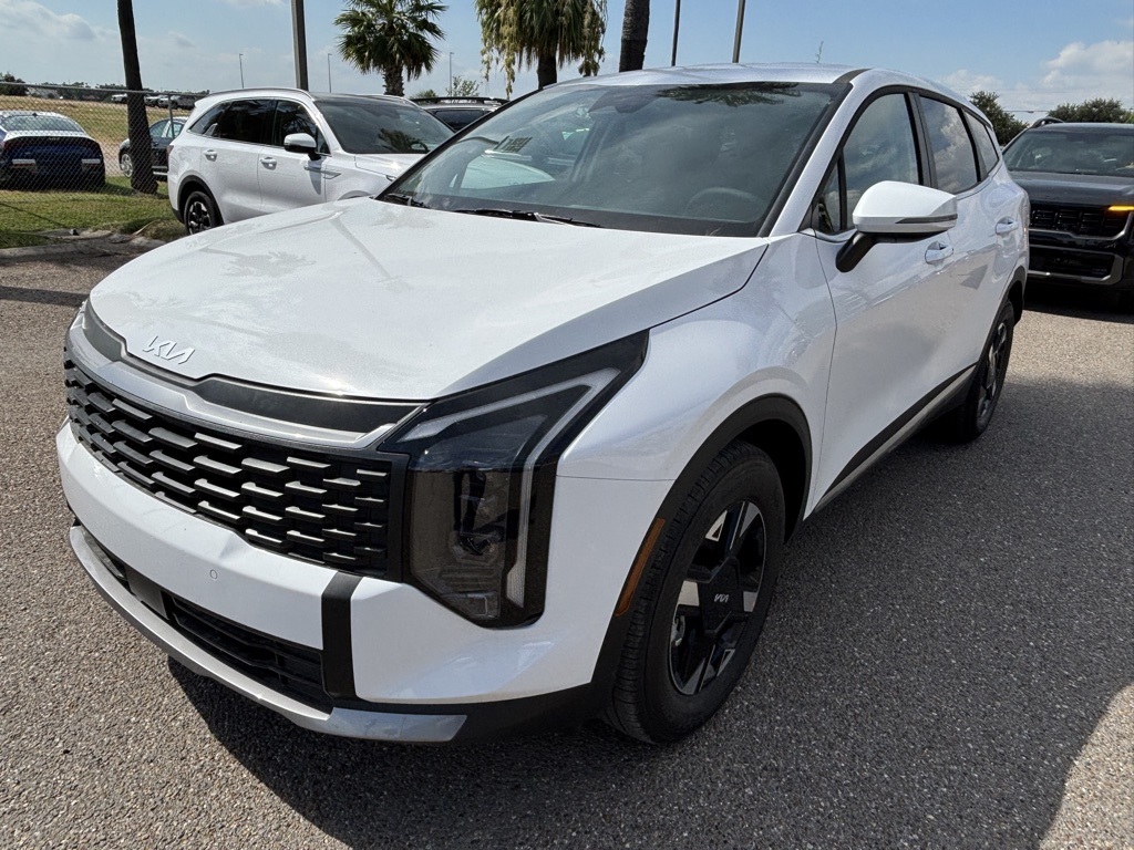 2026 Kia Sportage LX photo 2