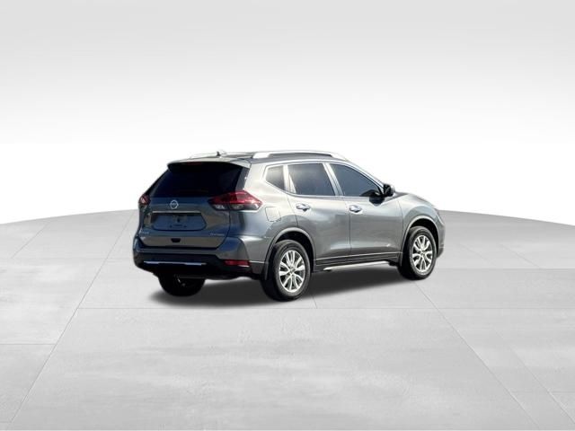 2020 Nissan Rogue SV photo 3