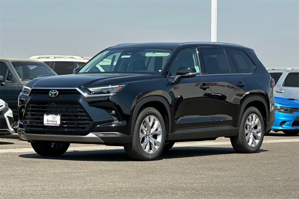 2025 Toyota Grand Highlander Limited AWD photo 8