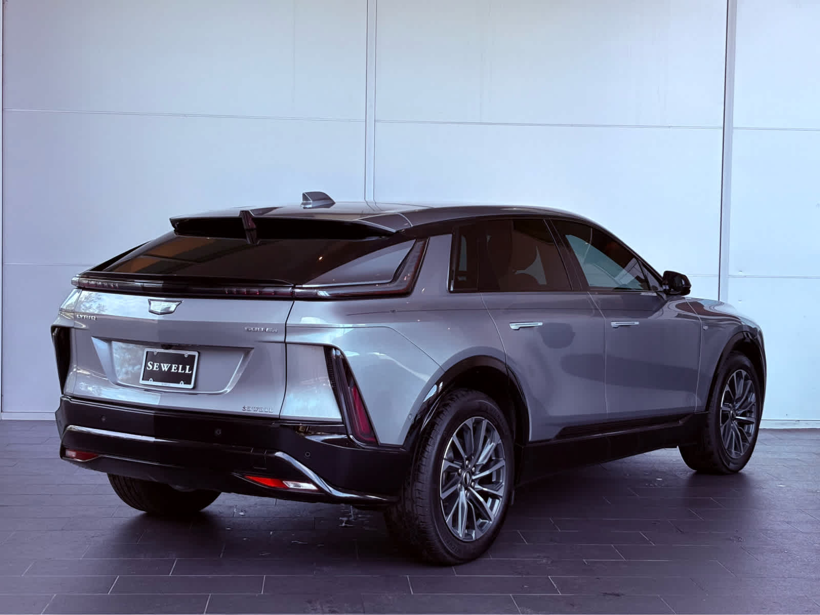 2025 Cadillac Lyriq Sport photo 3