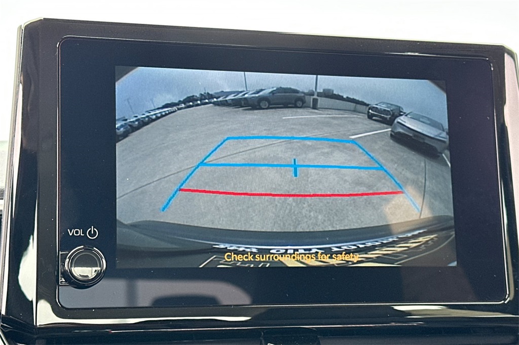 2025 Toyota Corolla LE photo 18