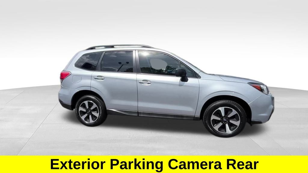 2018 Subaru Forester 2.5i photo 9