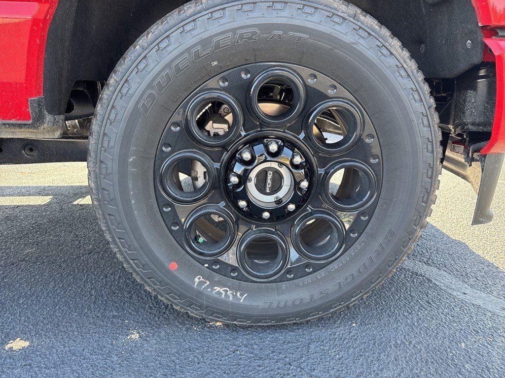 2025 Ford F-250 Lariat photo 18