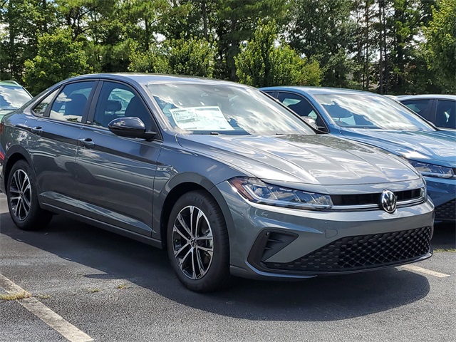 2025 Volkswagen Jetta 1.5T Sport photo 3