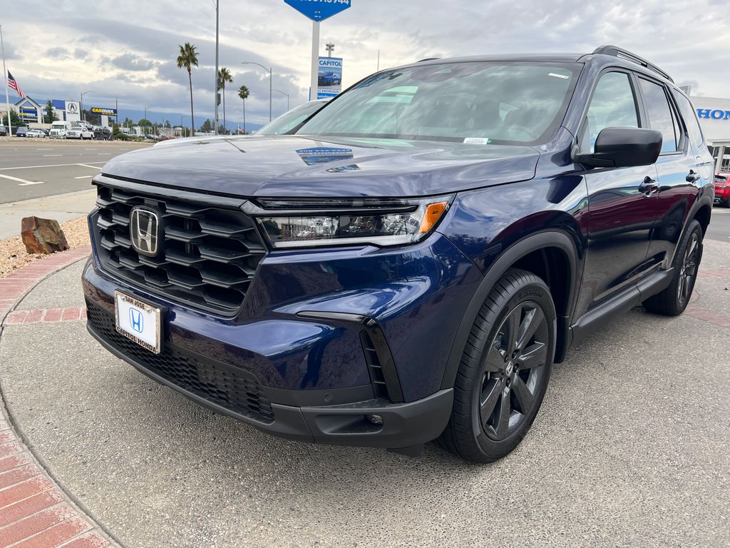 2025 Honda Pilot Sport's photo