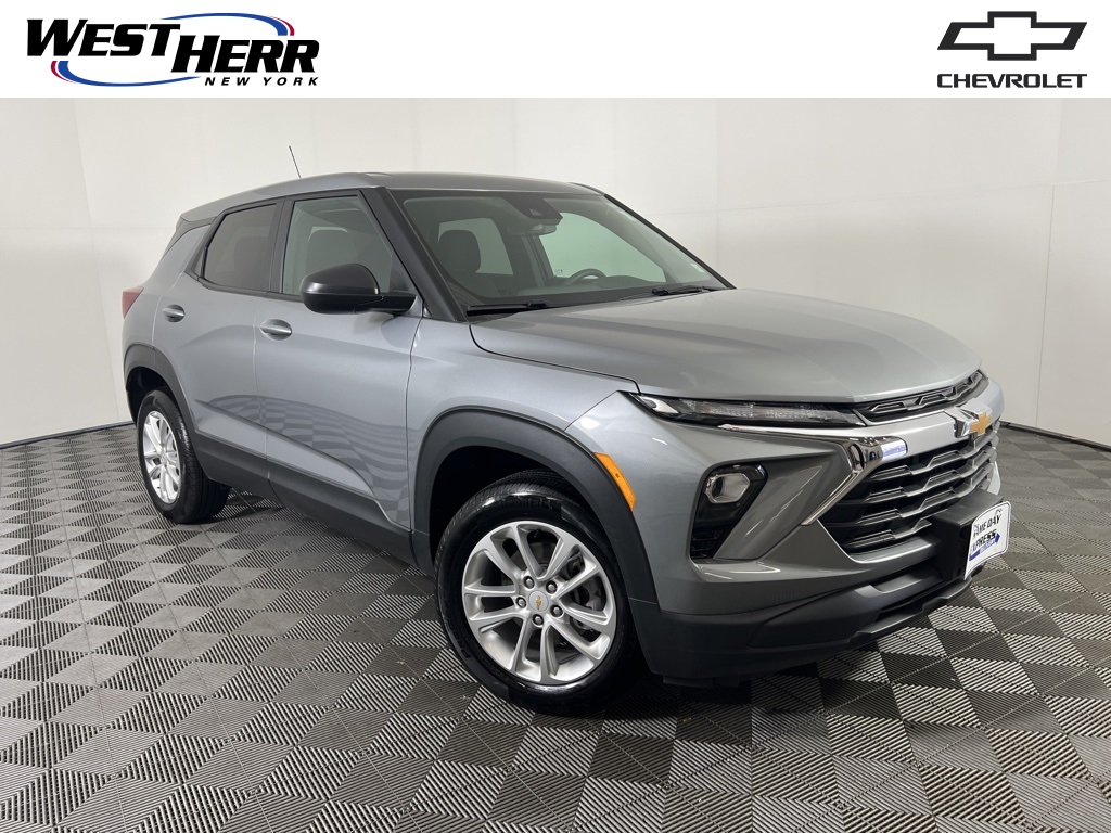 2025 Chevrolet Trailblazer LS's photo