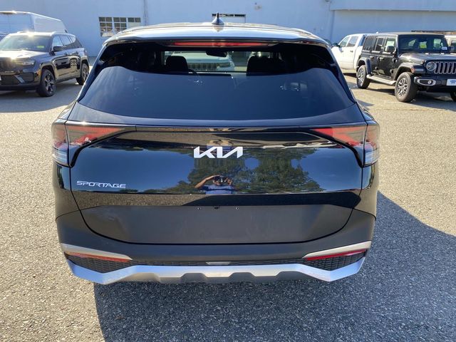 2024 Kia Sportage LX photo 4