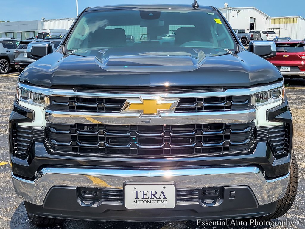 2025 Chevrolet Silverado 1500 LT photo 4