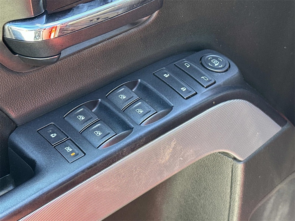 2017 Chevrolet Silverado 1500 LT photo 27