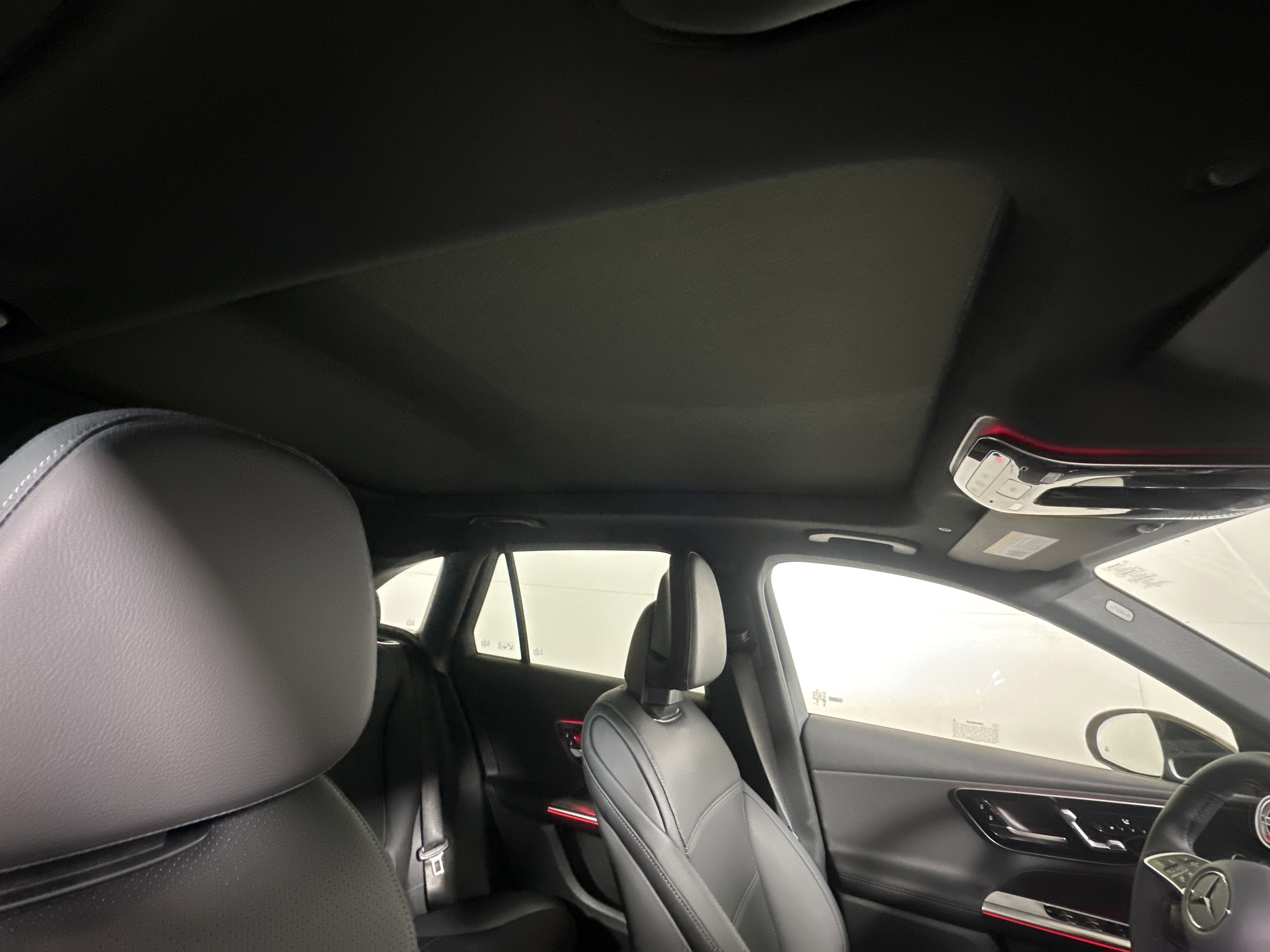 2026 Mercedes Benz GLC 300 4MATIC photo 3