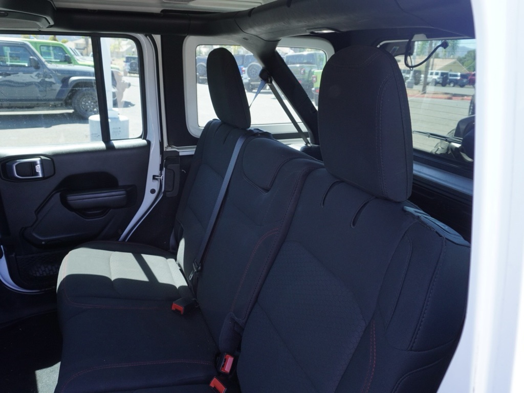 2021 Jeep Wrangler Unlimited Rubicon photo 21