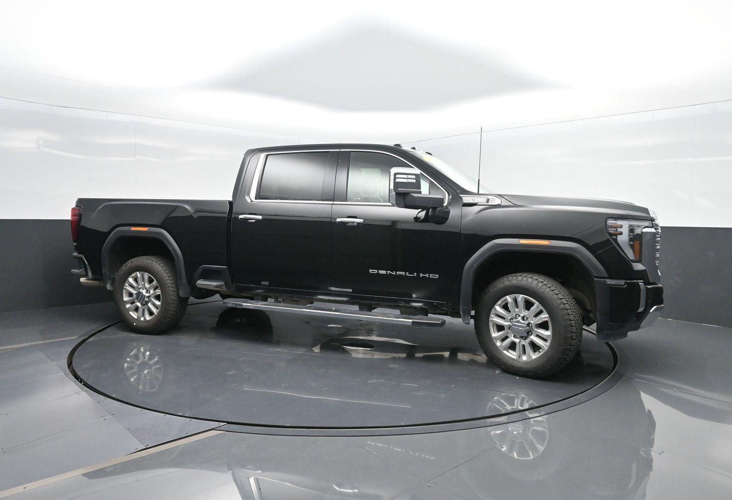 2024 Gmc Sierra 2500 HD Denali photo 3
