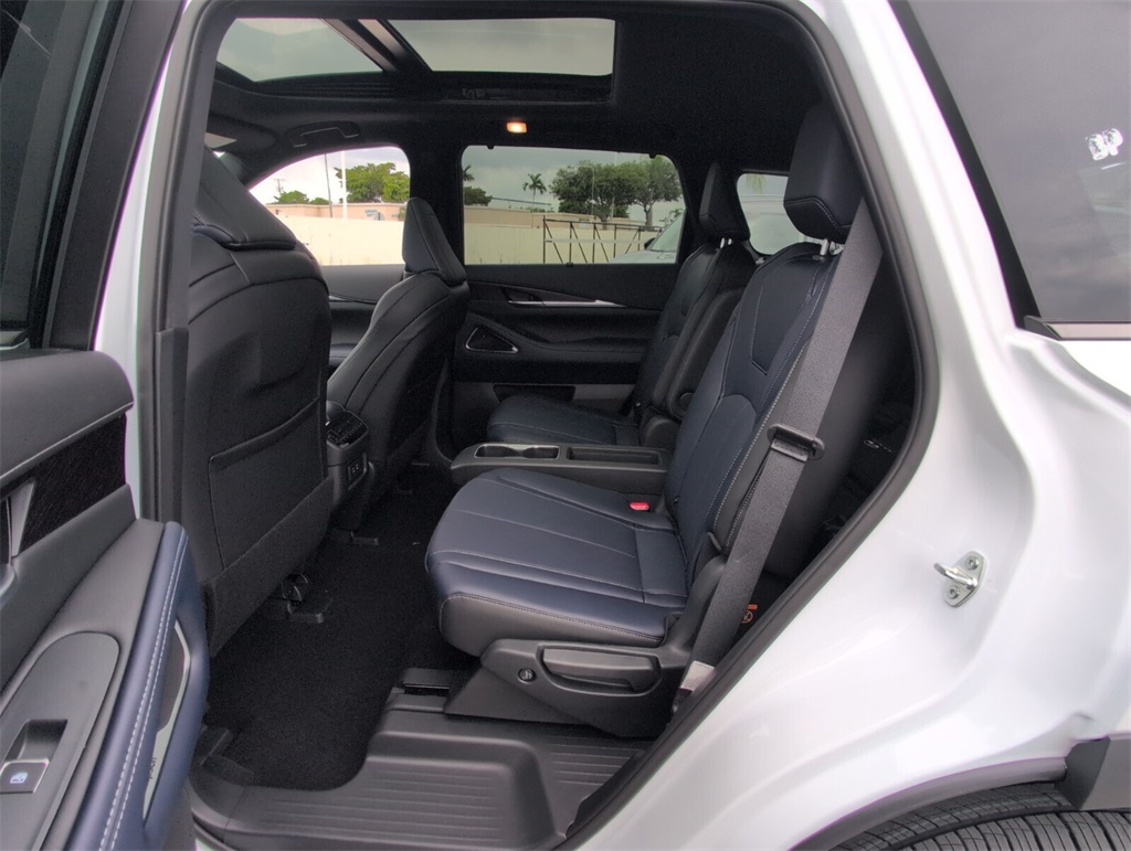 2026 Infiniti QX60 AWD photo 7
