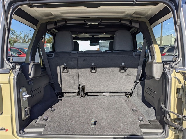 2025 Jeep Wrangler Rubicon photo 20