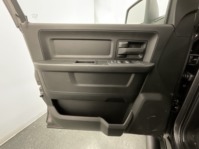 2026 Ram 2500 Tradesman photo 9