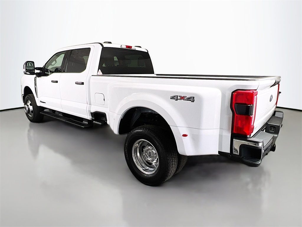 2025 Ford F-350 XLT photo 11