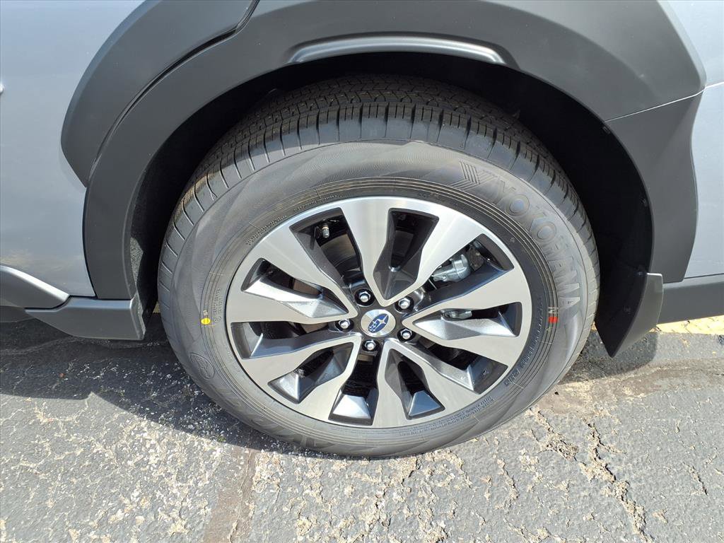 2025 Subaru Outback Limited photo 12