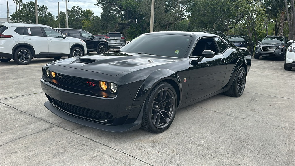 2021 Dodge Challenger R/T Scat Pack Widebody photo 3