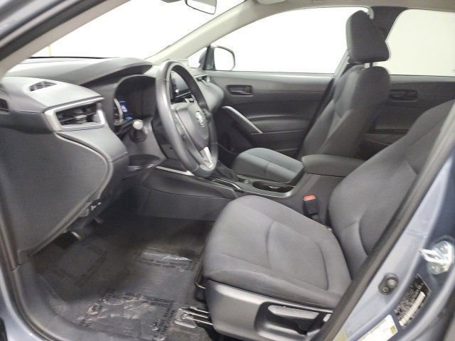 2022 Toyota Corolla Cross LE photo 14