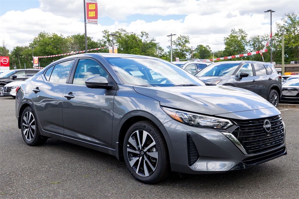 2025 Nissan Sentra SV photo 3