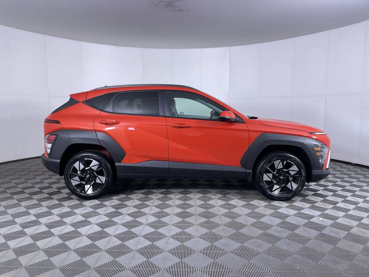 2025 Hyundai Kona SEL photo 4