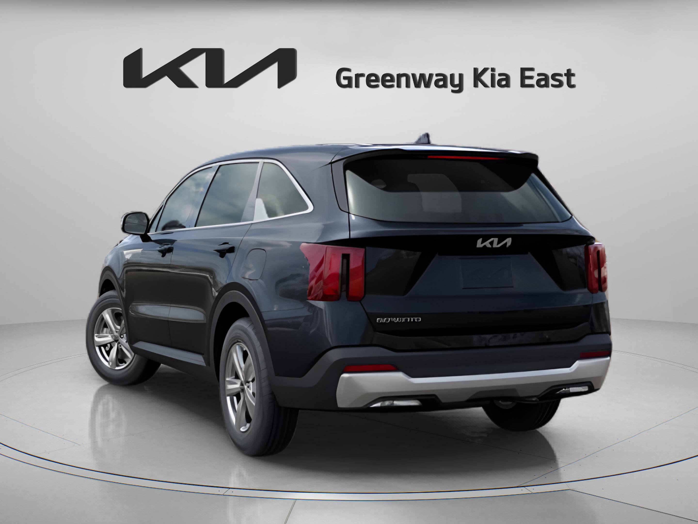 2026 Kia Sorento LX photo 3