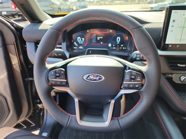 2025 Ford Explorer ST-Line photo 24