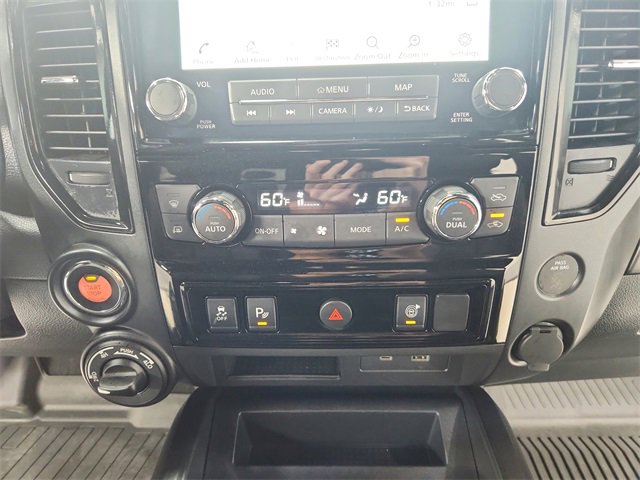 2024 Nissan Titan PRO-4X photo 24