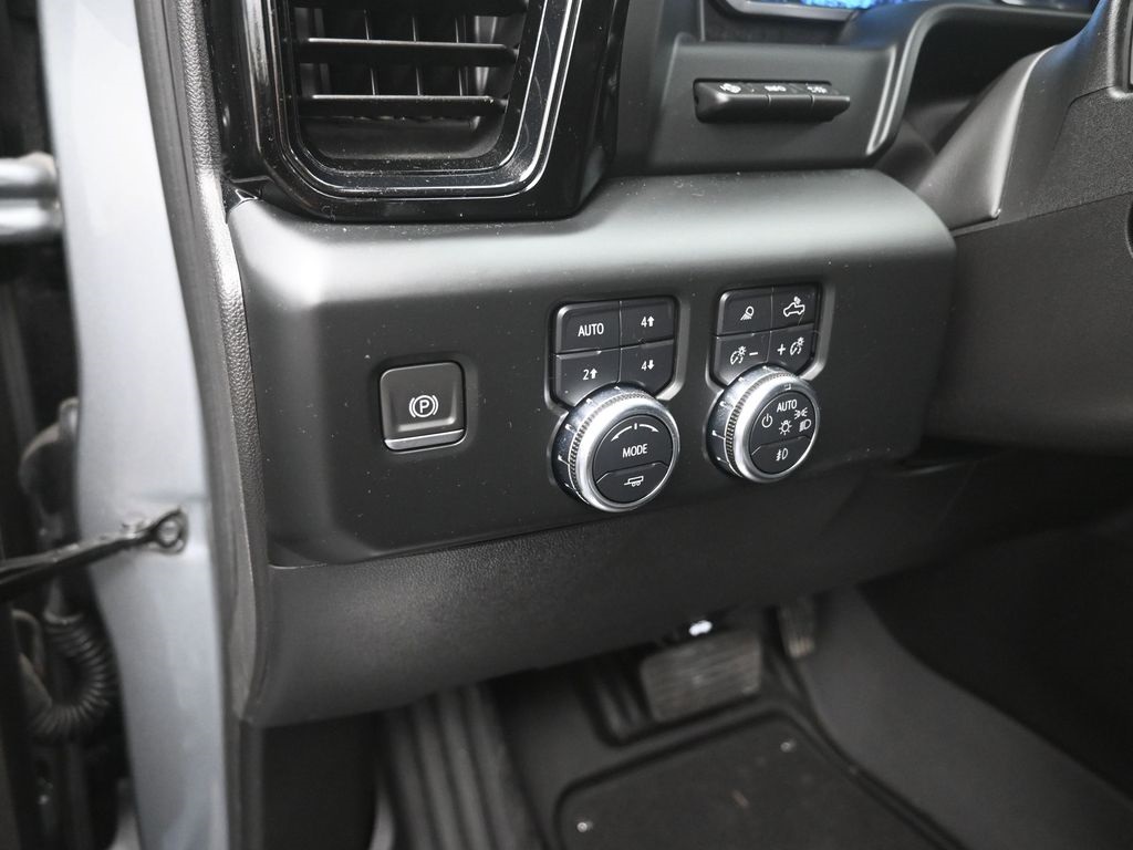 2023 Gmc Sierra 1500 AT4X photo 13
