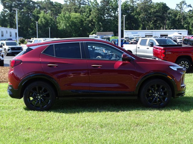 2024 Buick Encore GX Sport Touring photo 8