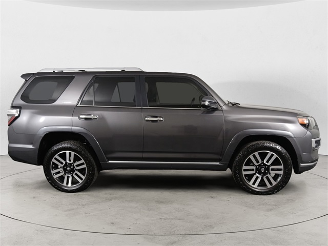 2017 Toyota 4Runner Limited photo 6