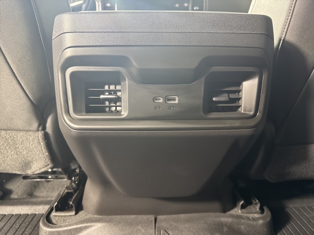 2022 Chevrolet Silverado 1500 RST photo 13