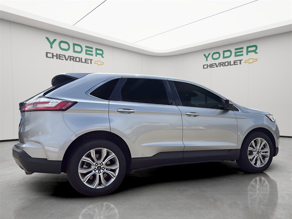 2022 Ford Edge Titanium photo 4