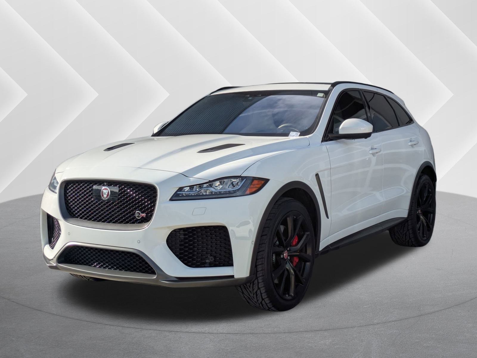 2020 Jaguar F-Pace SVR's photo